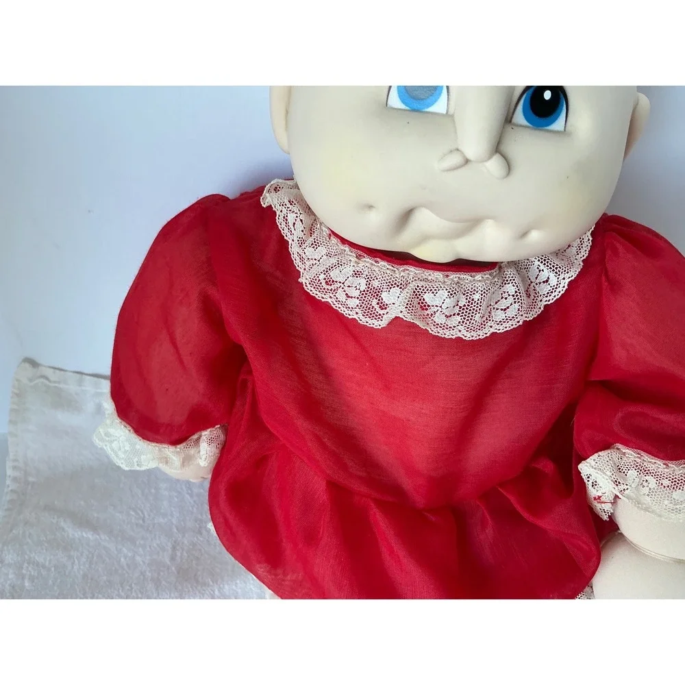 Vintage 1984 Doll Red Lace Dress Blue Eyes‎ 18in Retro Toy